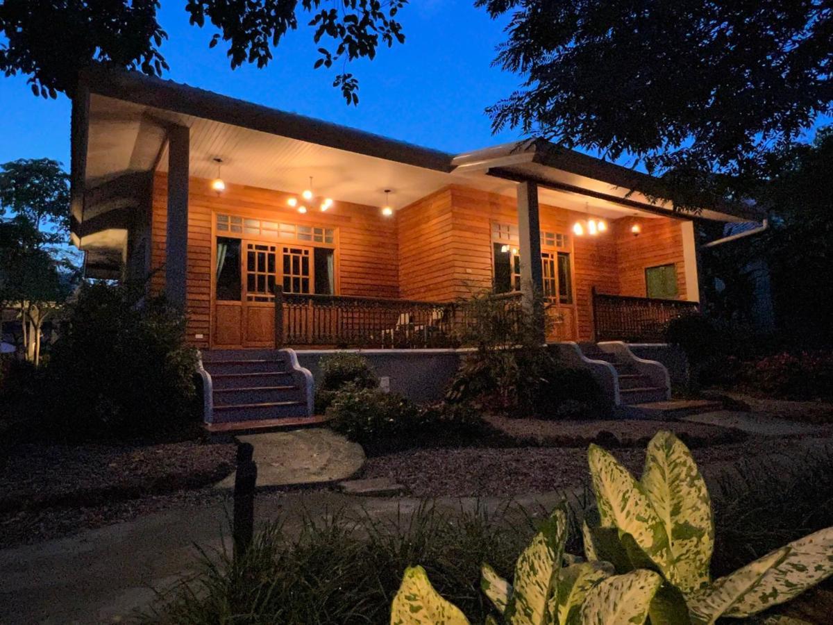 Home Of Dusita Lamphun Exteriér fotografie
